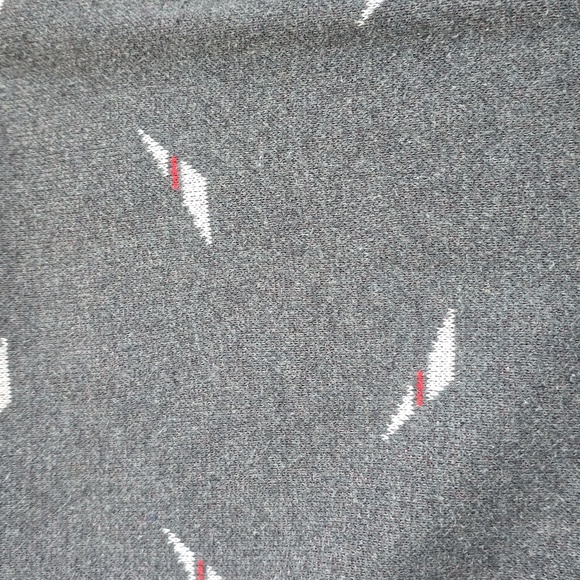 Sweater - Picture 4 of 7